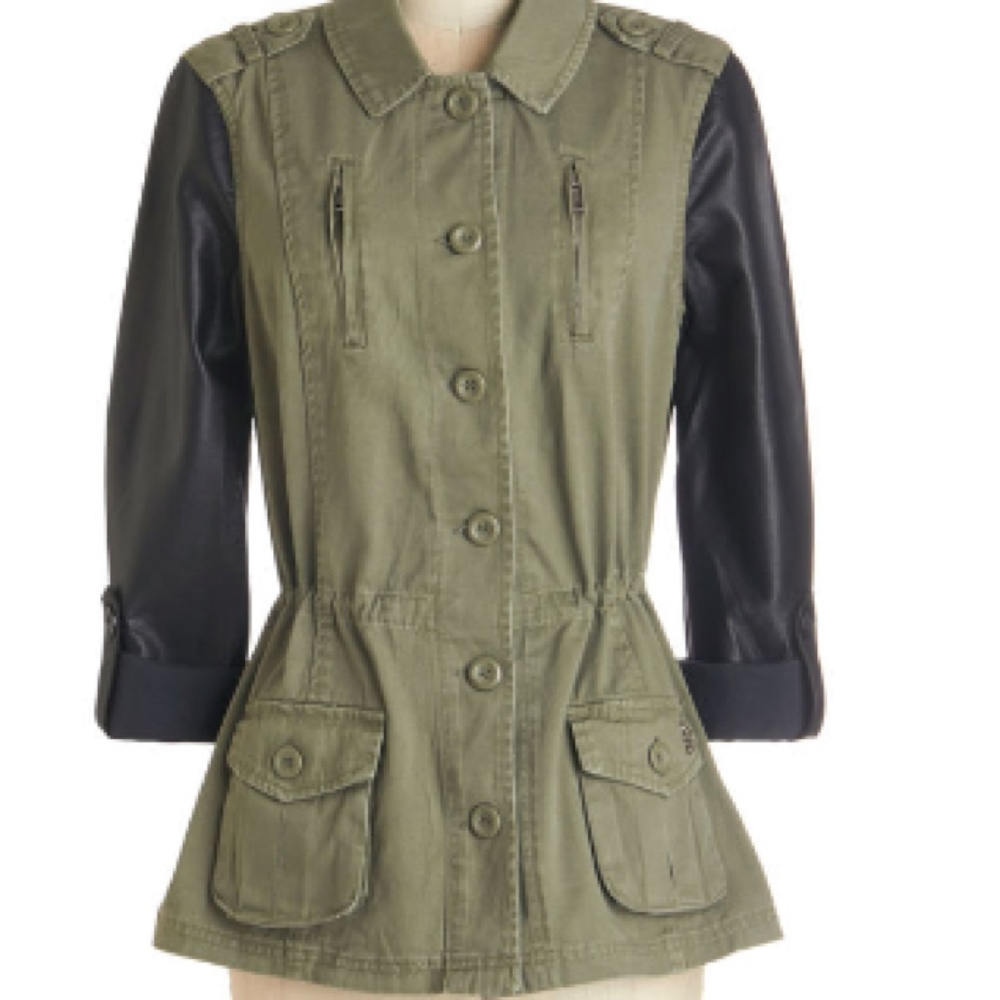 Vegan faux leather sleeve olive green jacket S EUC